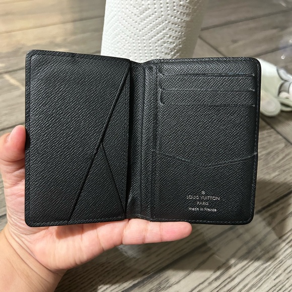 Louis Vuitton Black and Gray Monogram Card Holder - Picture 4 of 11